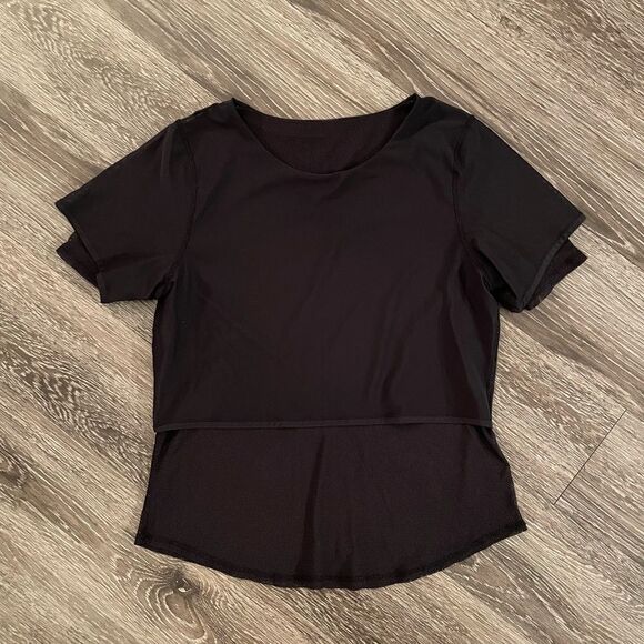 Lululemon mesh on mesh tee - Picture 1 of 9